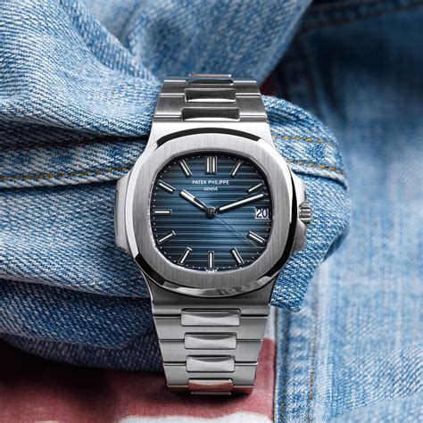 patek philippe 5711r review|Patek Philippe nautilus jumbo 5711.